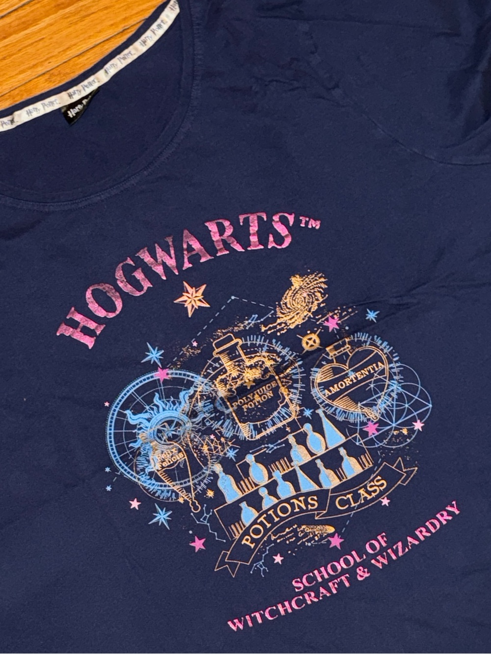 Hogwarts Navy Long Sleeve Graphic Tee Size UK 27=US XXL - Picture 5 of 9